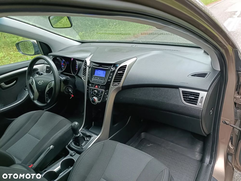 Hyundai i30 1.6 CRDi Comfort - 13