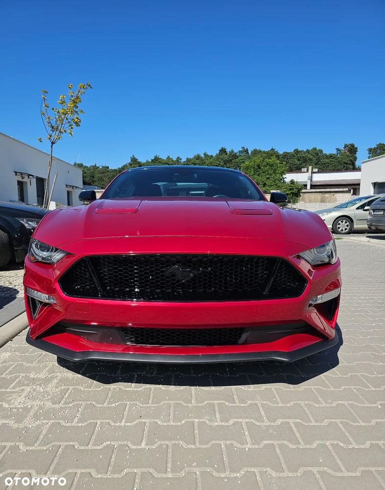 Ford Mustang - 1