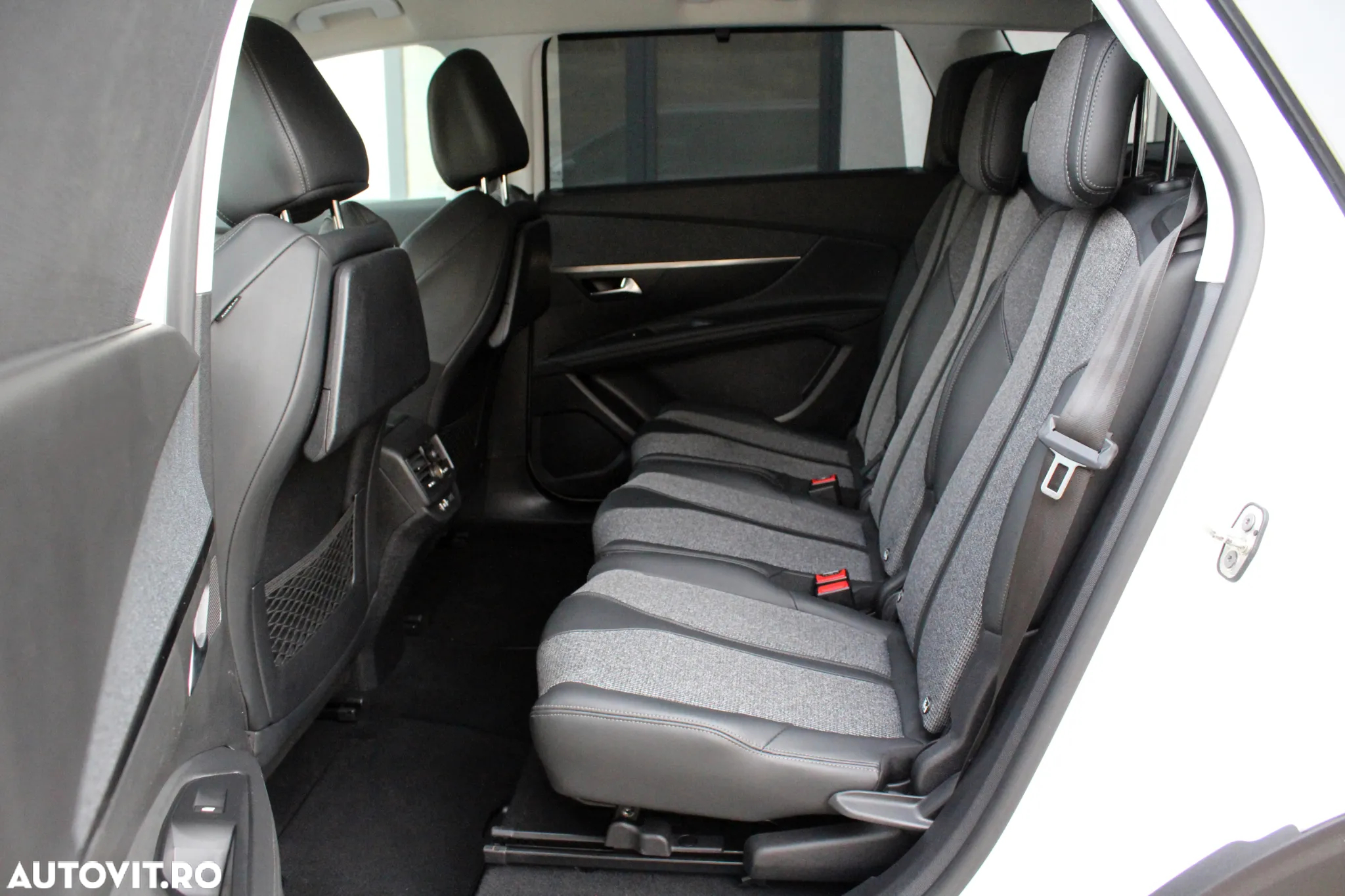 Peugeot 5008 1.5 BlueHDI s&s EAT8 Allure - 9