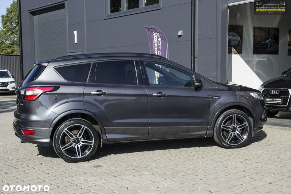 Ford Kuga 1.5 EcoBoost 2x4 ST-Line - 17