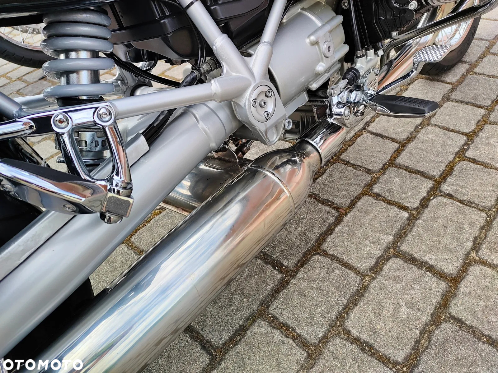 BMW R - 8