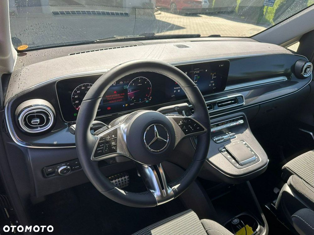 Mercedes-Benz Klasa V - 15