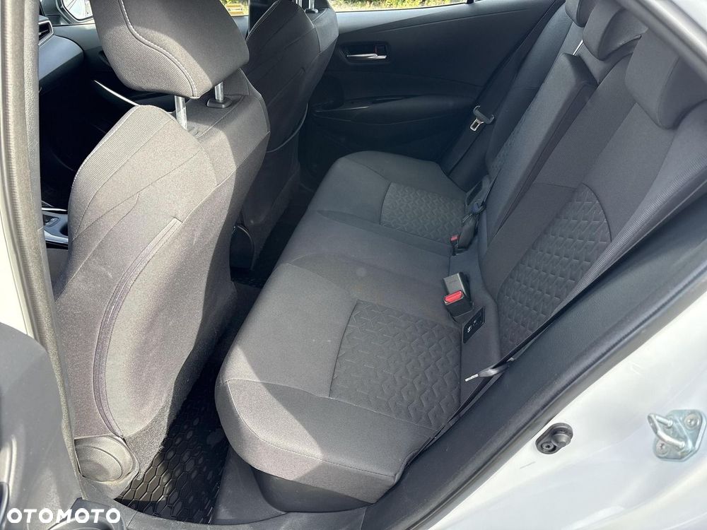 Toyota Corolla - 11