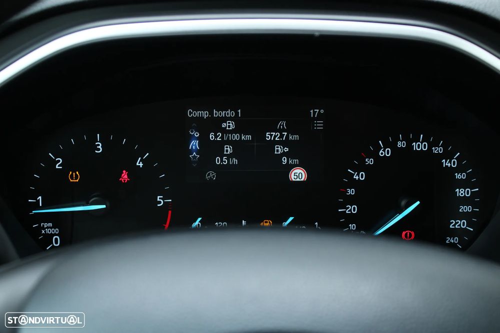 Ford Focus SW 1.5 TDCi EcoBlue Active - 18