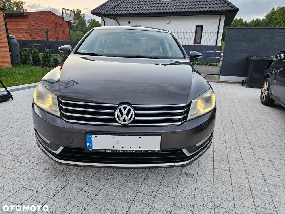 Volkswagen Passat 1.8 TSI Comfortline - 1