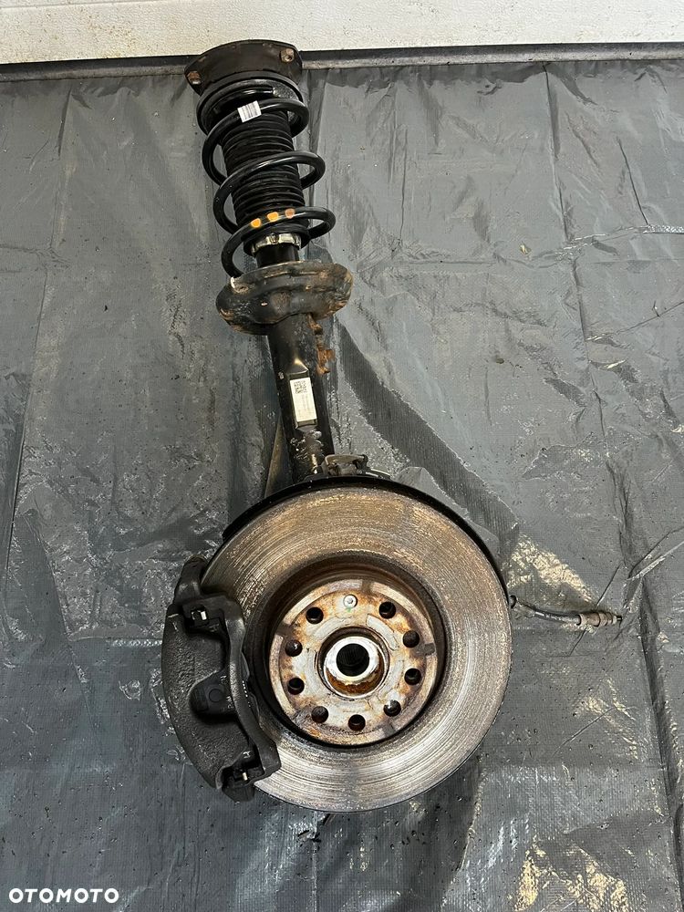 VW Zwrotnica amortyzator McPherson prawy przód 5Q0407258C 5Q0413031HT - 3