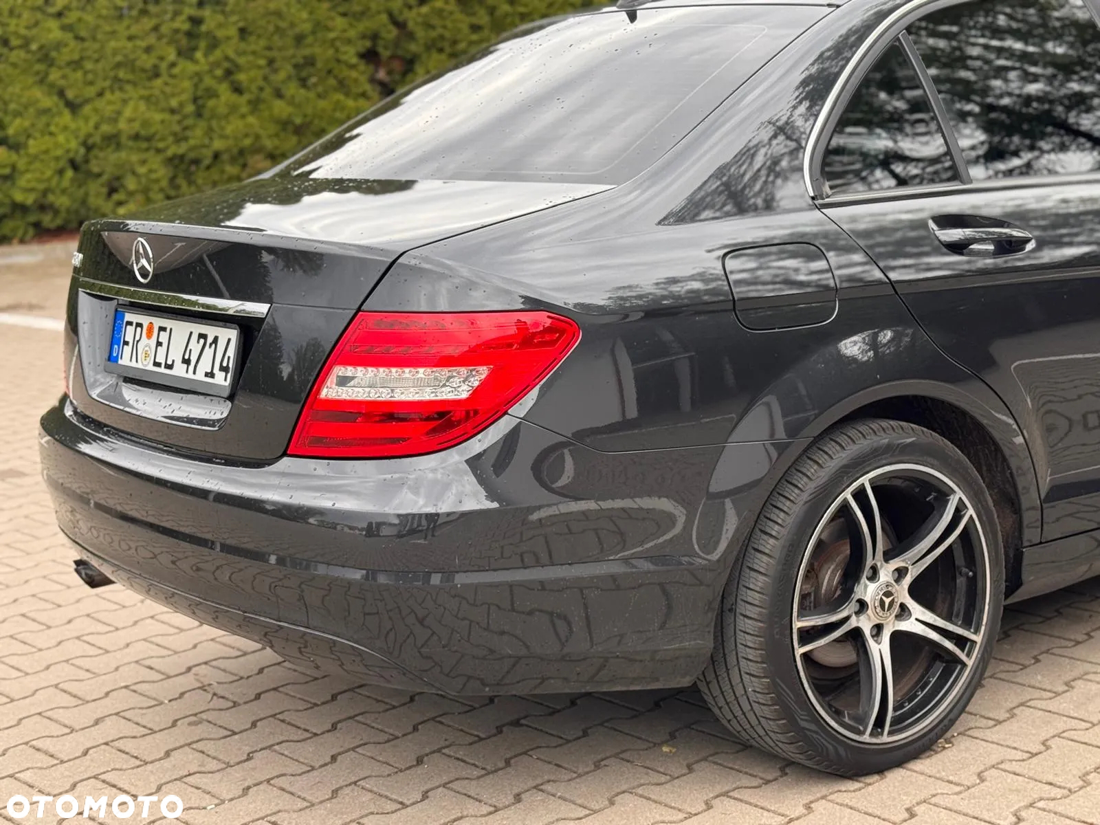 Mercedes-Benz Klasa C 180 CGI BlueEFFICIENCY - 21