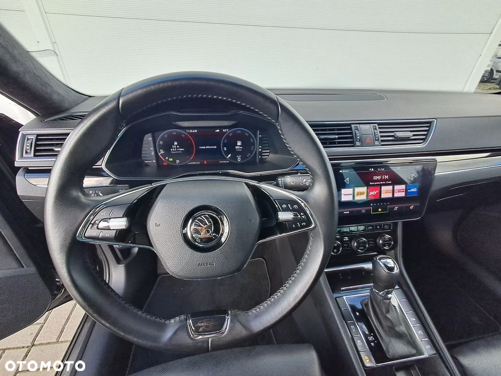 Skoda Superb 2.0 TDI SCR 4x4 L&K DSG - 20