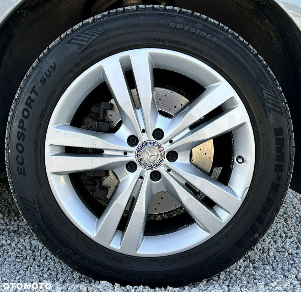 Mercedes-Benz ML - 8