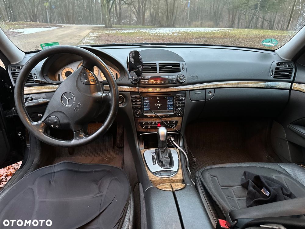 Mercedes-Benz Klasa E 320 CDI T Avantgarde - 22