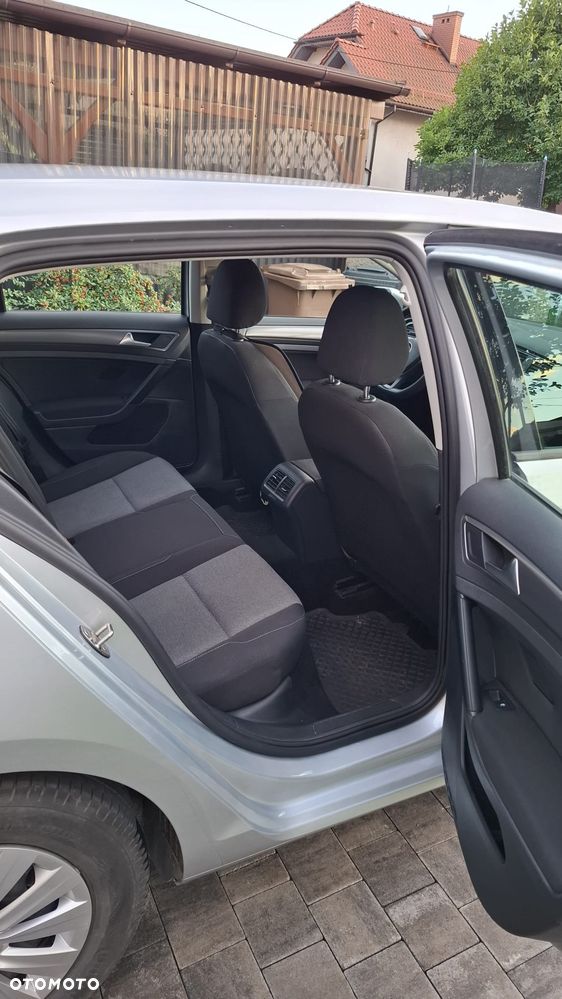 Volkswagen Golf - 9