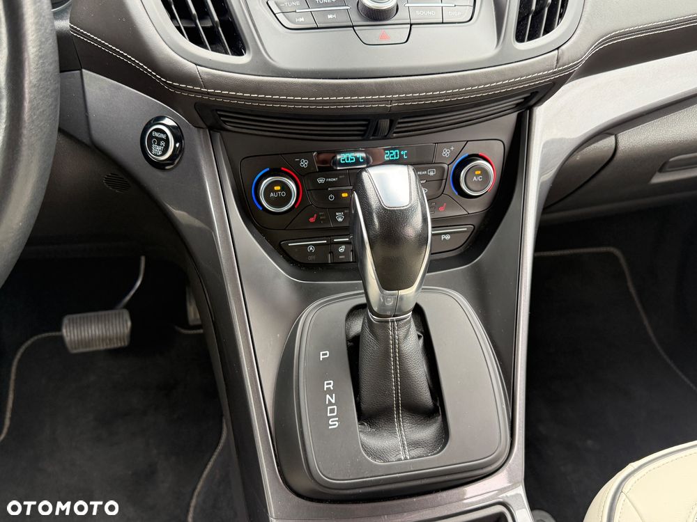 Ford Kuga 2.0 TDCi 4x4 Vignale - 30