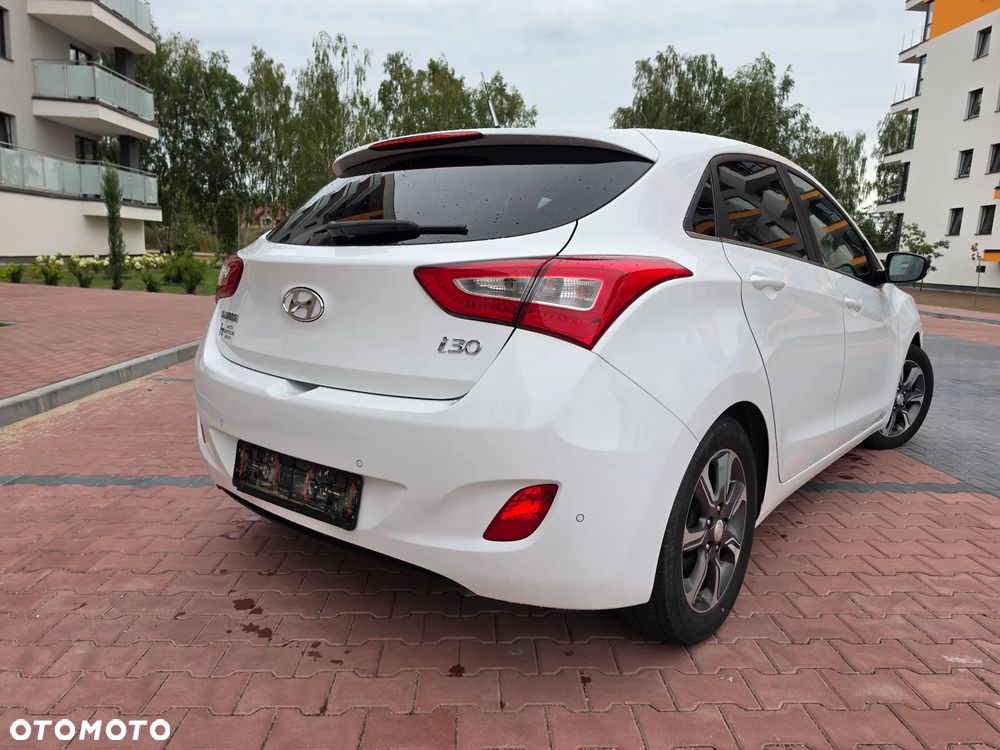 Hyundai i30 1.6 GDI BlueDrive Premium - 16