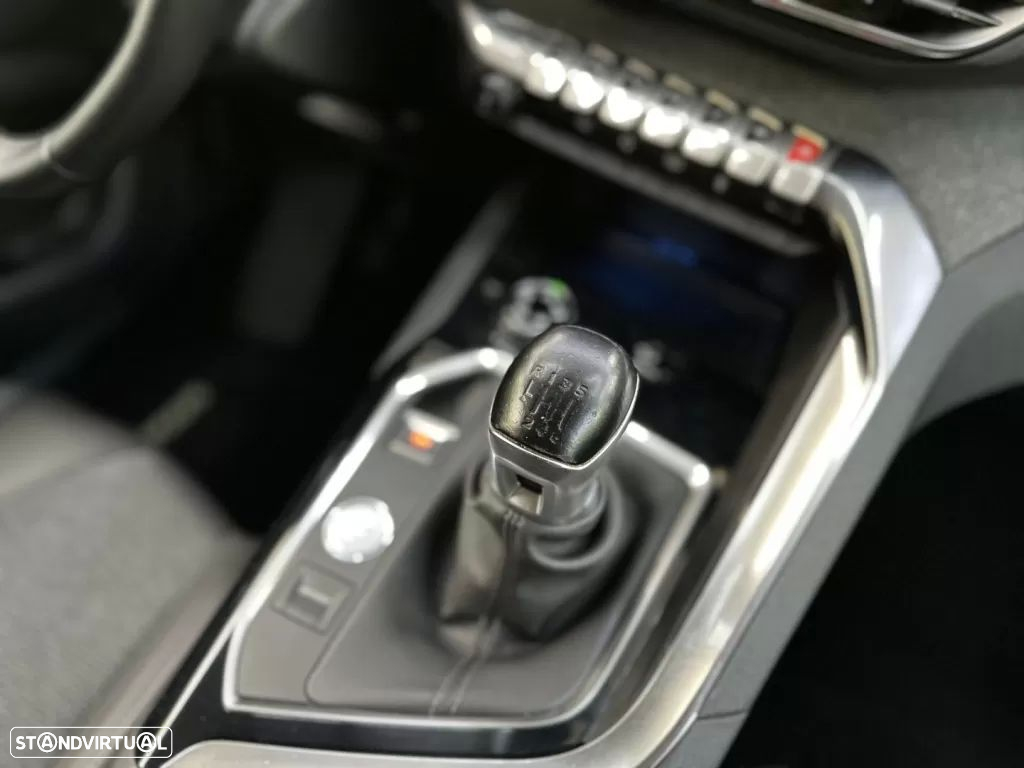 Peugeot 5008 PureTech 130 Stop & Start Crossway - 26