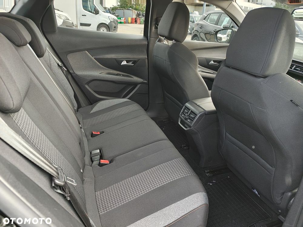 Peugeot 3008 1.2 PureTech Active Pack S&S - 8