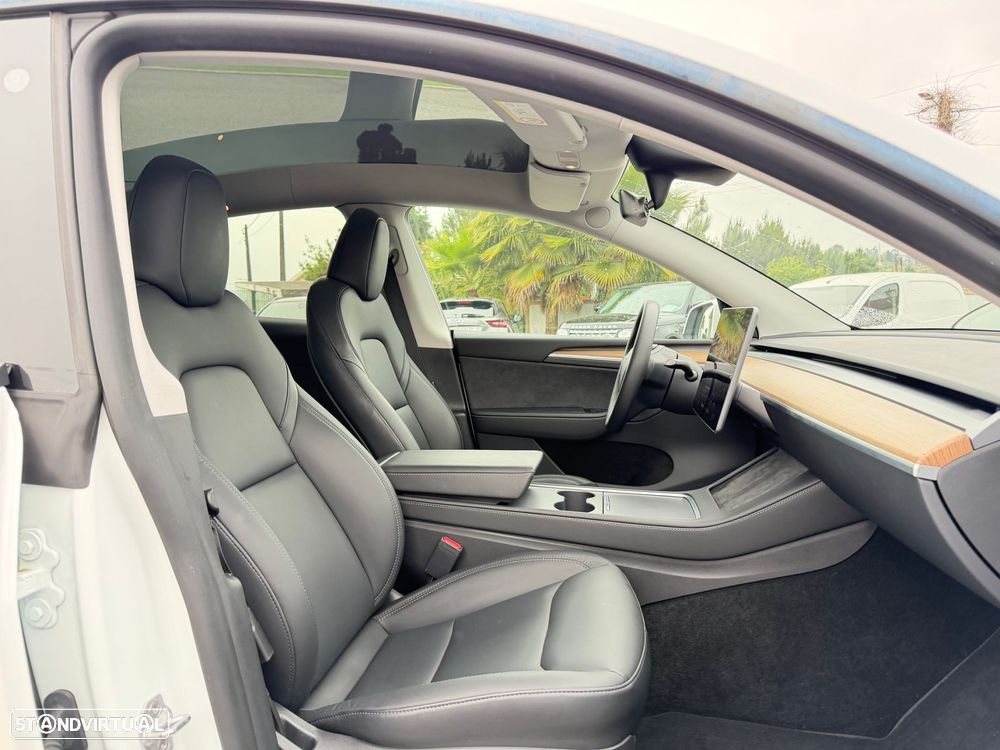 Tesla Model Y Long Range Tração Integral - 42