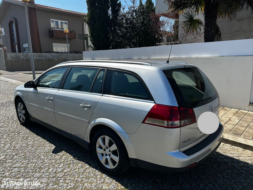 Opel Vectra Caravan 1.9 CDTi Executive - 4