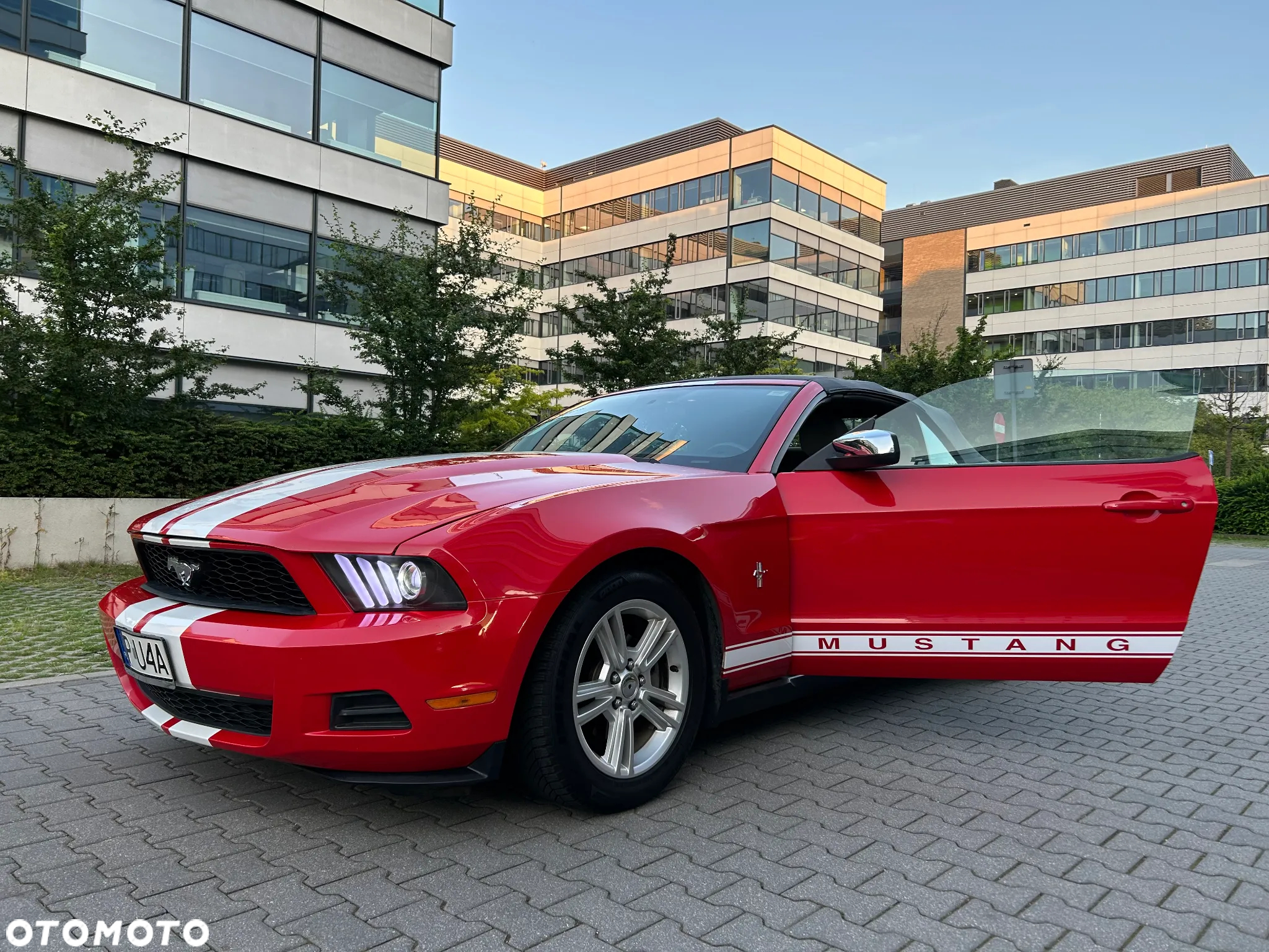 Ford Mustang - 30