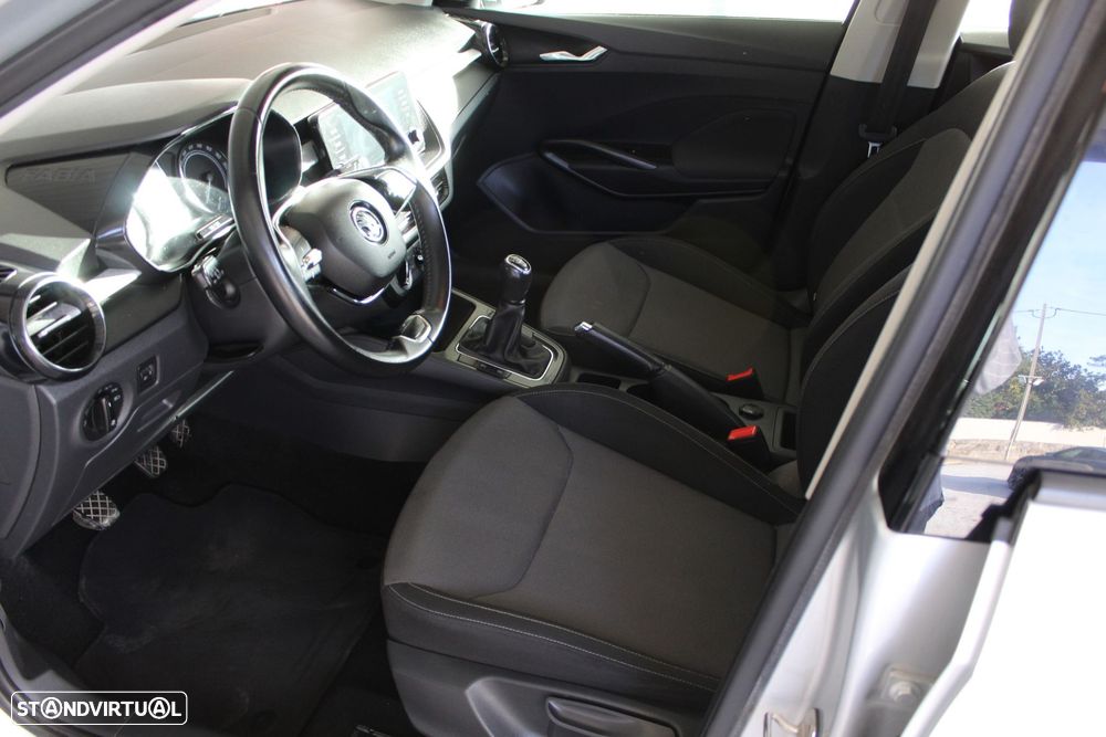 Skoda Fabia 1.0 MPI Ambition - 17