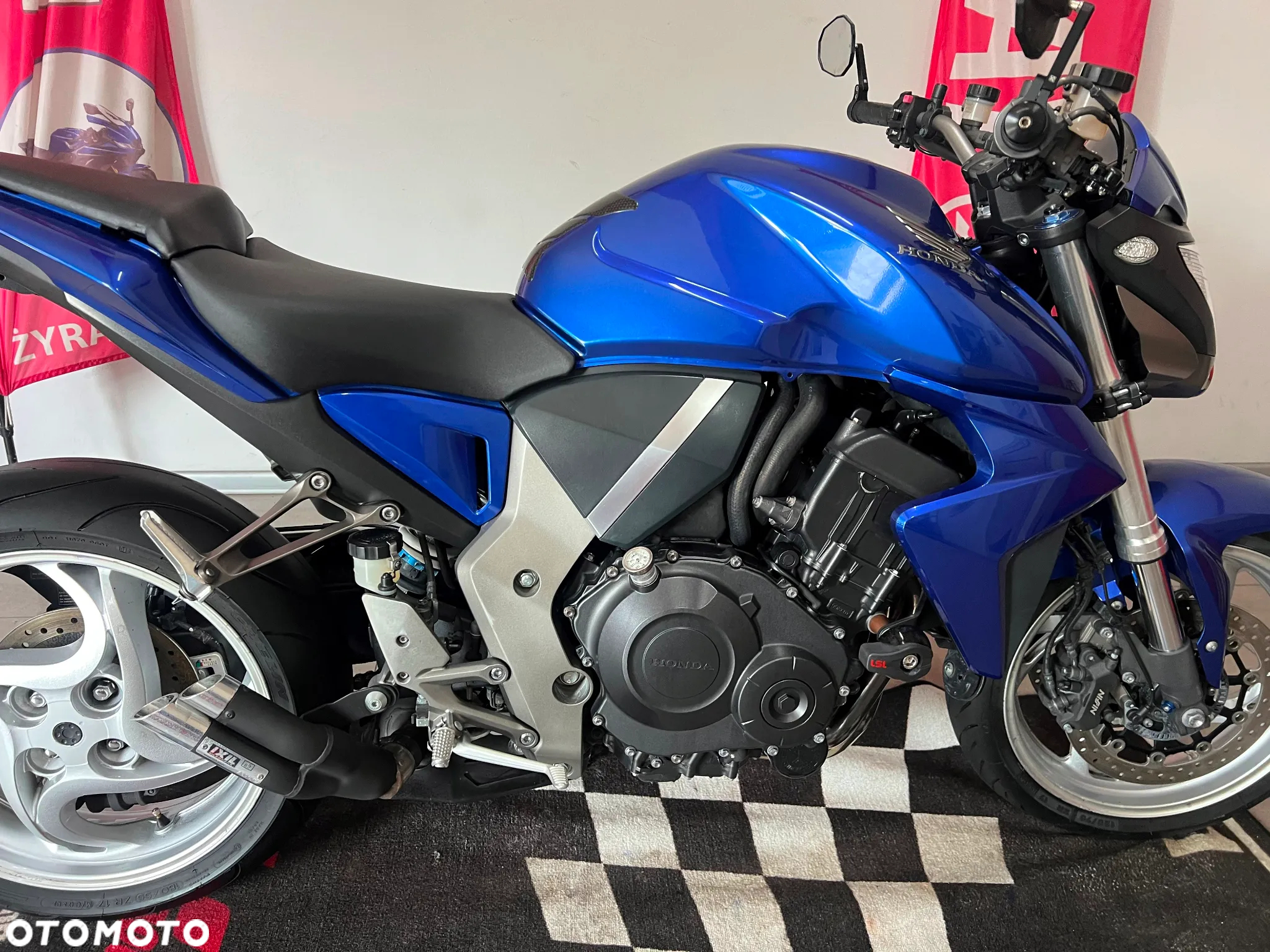 Honda CB - 11