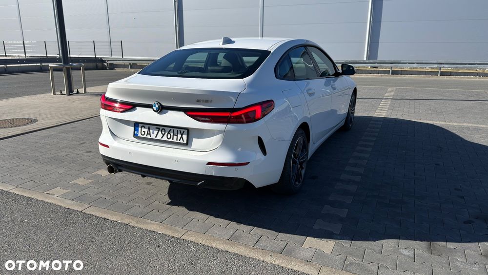 BMW Seria 2 218i - 8