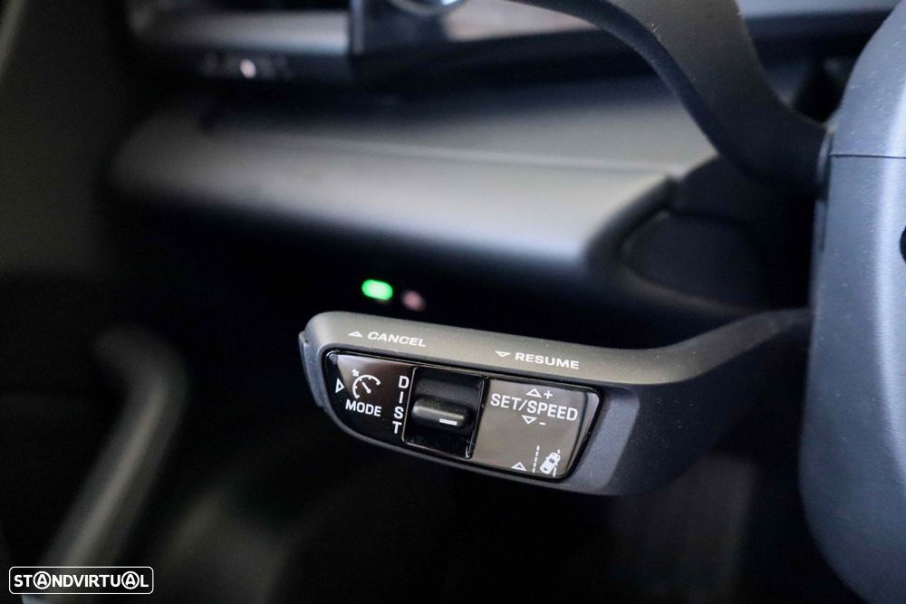 Porsche Macan Electric 4 - 39