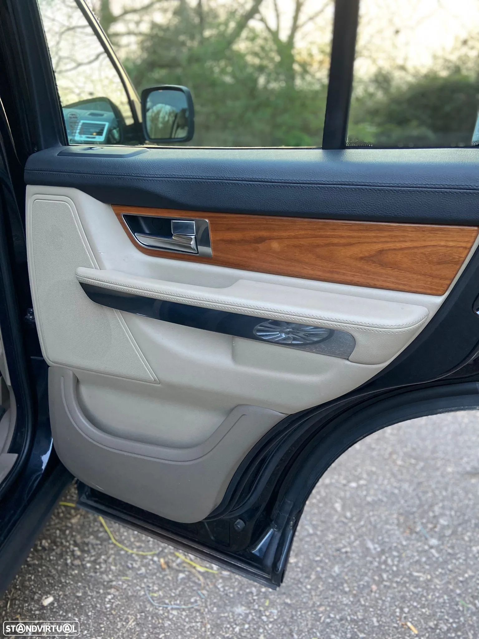Land Rover Range Rover Sport - 12