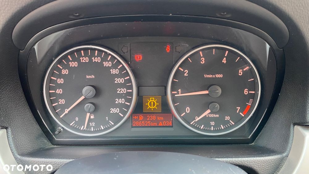 BMW Seria 3 316i - 13