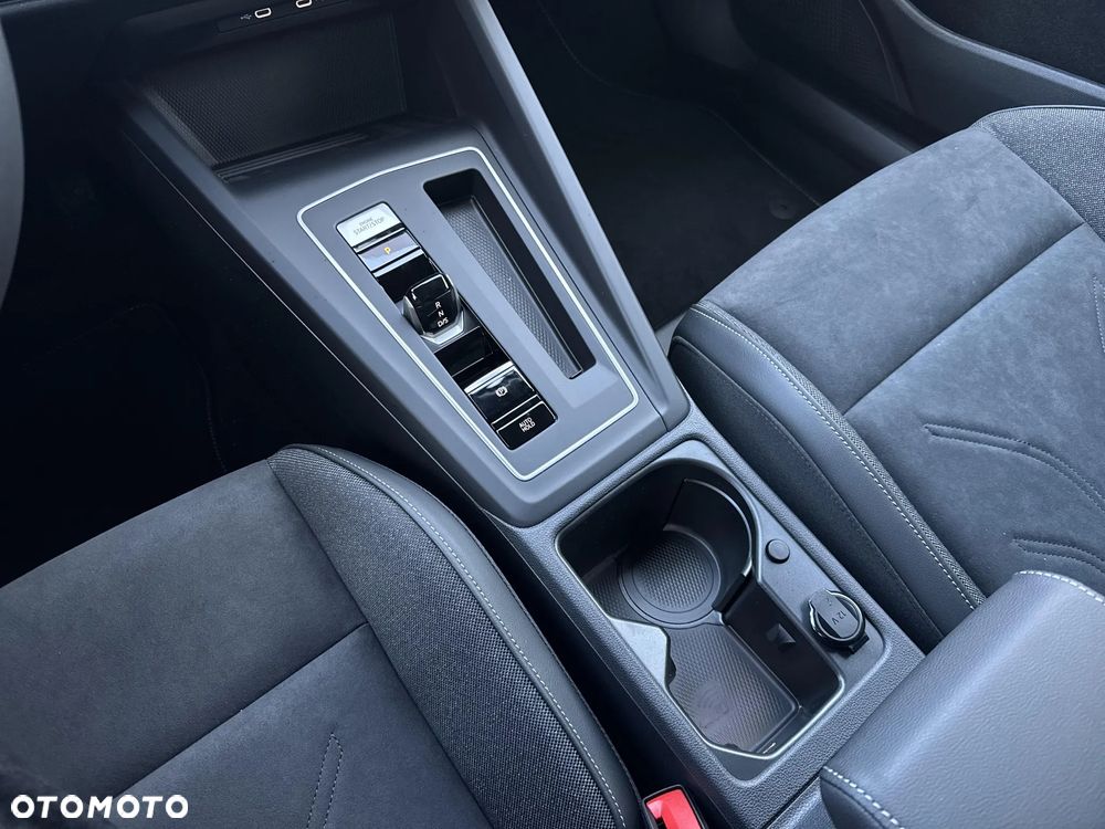 Volkswagen Golf 1.5 eTSI OPF DSG Life - 16