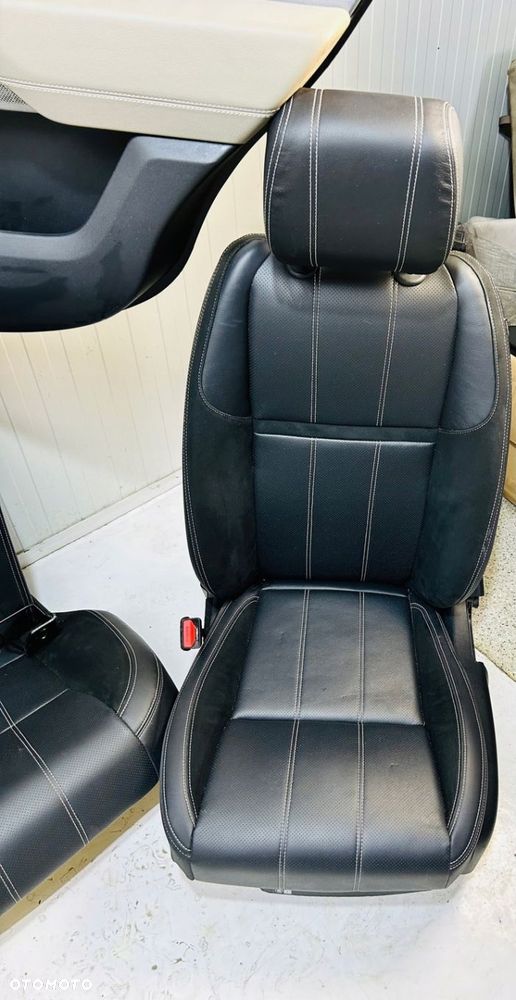 RANGE ROVER VELAR L560 FOTELE KANAPA BOCZKI KPL UK - 9