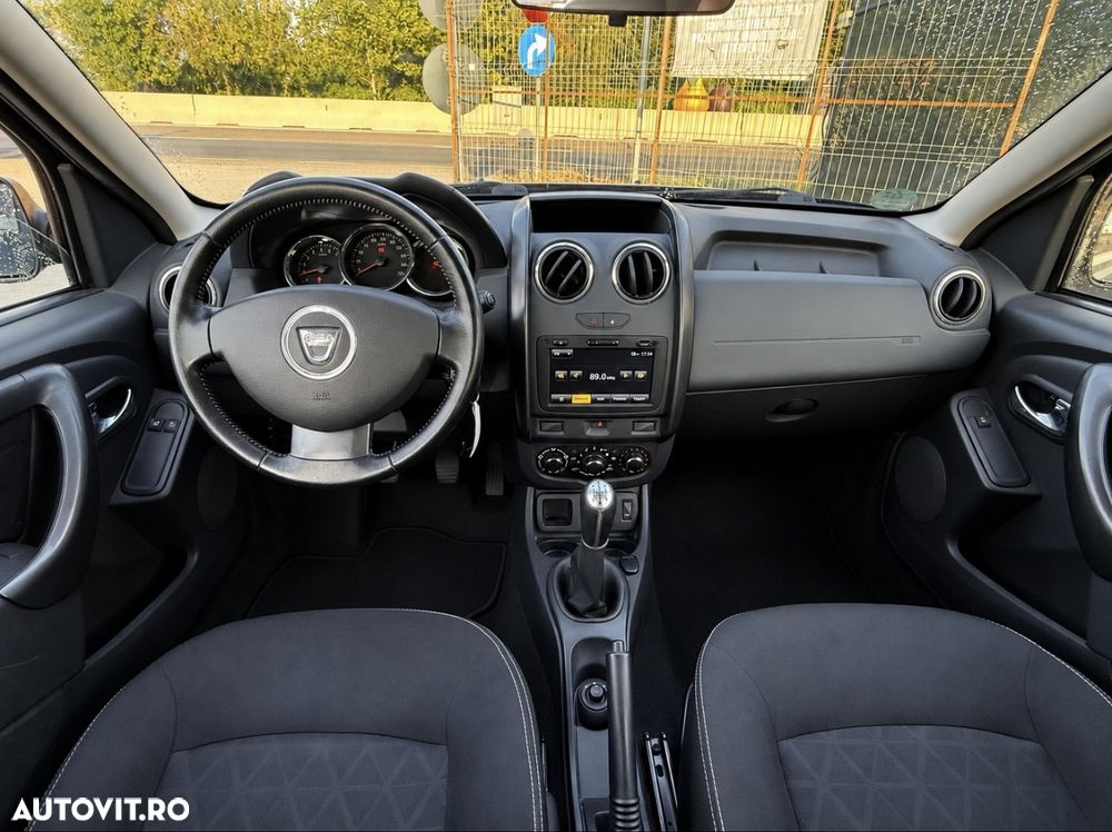 Dacia Duster 1.6 4x2 Laureate - 5
