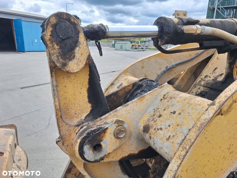 CAST 928 F 4X4 - 28