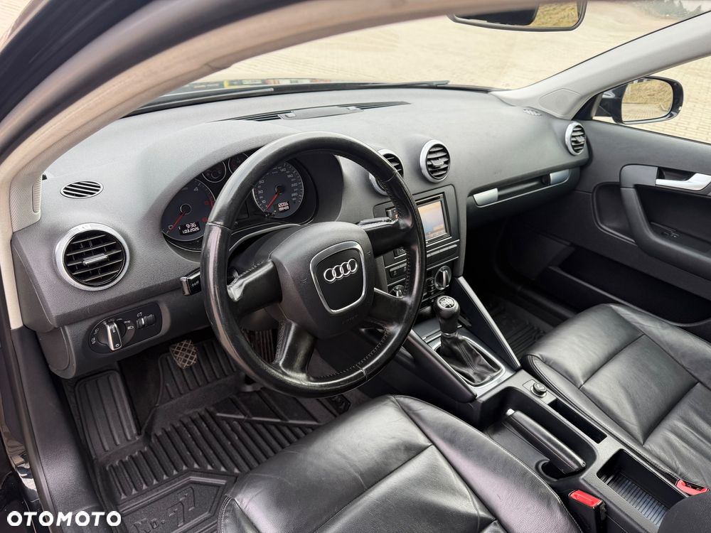 Audi A3 Sportback 1.6 TDI Attraction - 17