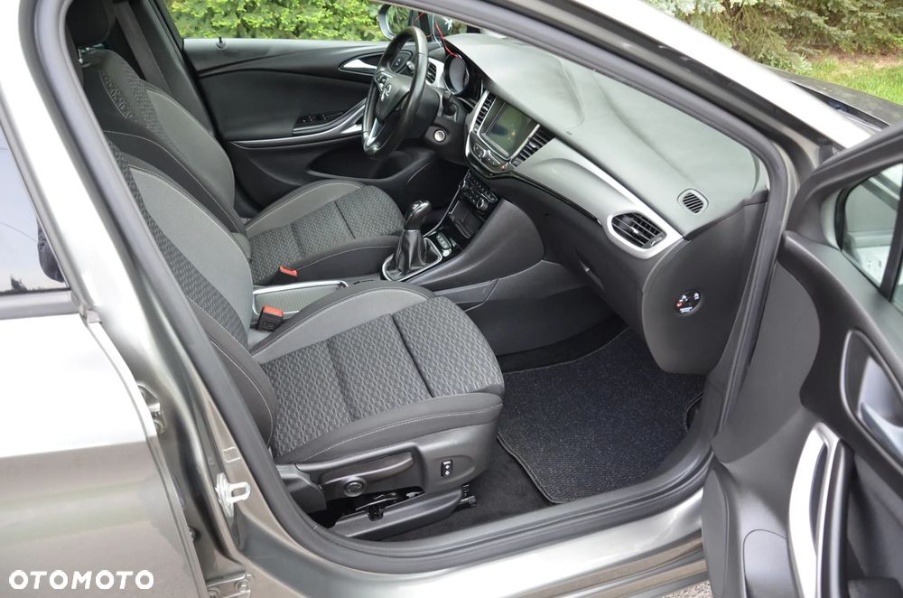 Opel Astra 1.2 T S&S - 10