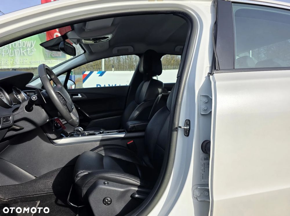 Peugeot 508 RXH 2.0 HDi HYbrid4 - 12