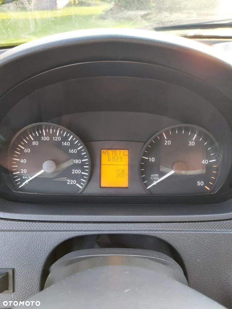 Mercedes-Benz Vito - 15