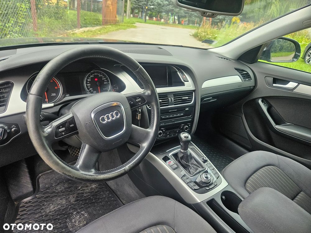Audi A4 Avant 2.0 TDI - 7