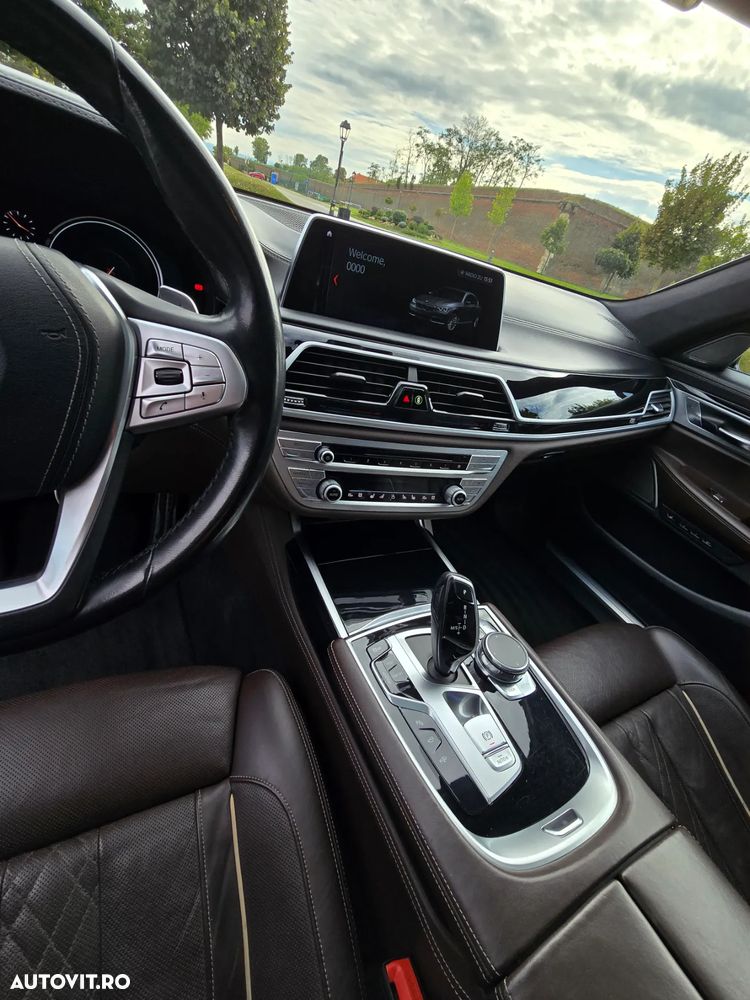 BMW Seria 7 740d xDrive - 10