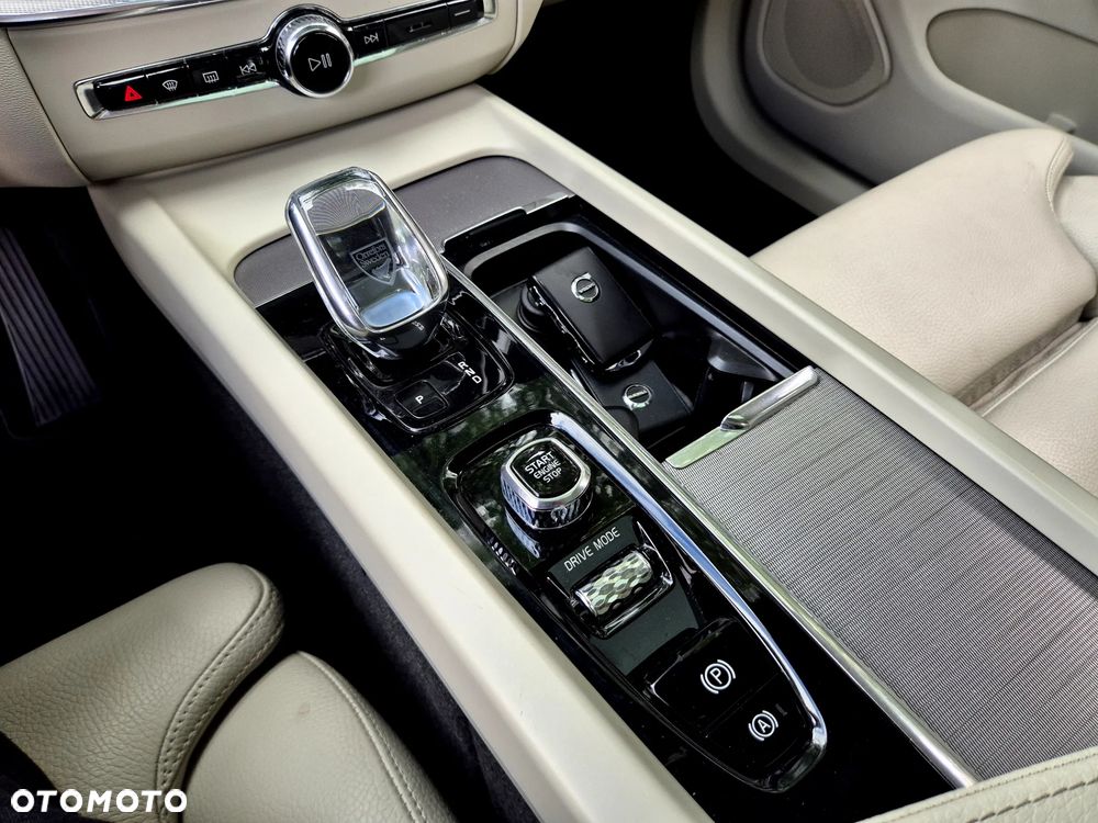 Volvo XC 60 B4 D Geartronic Inscription - 18