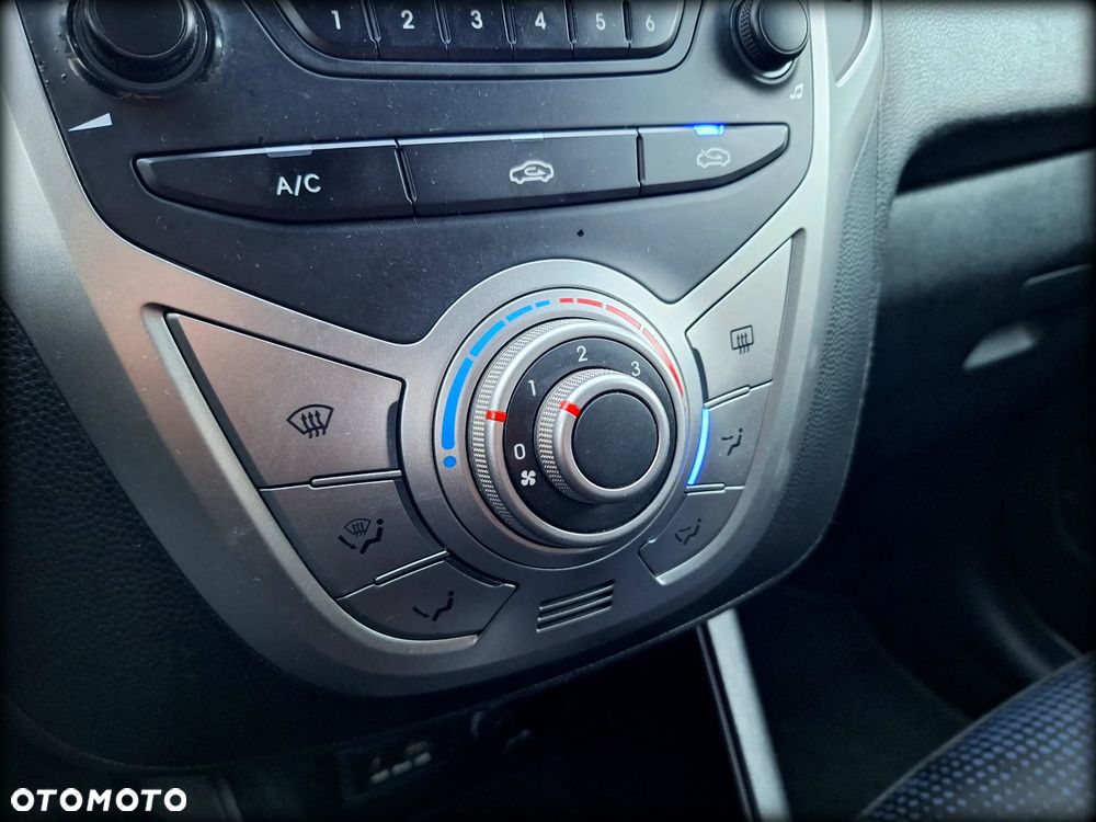 Hyundai ix20 1.4 Classic + - 18