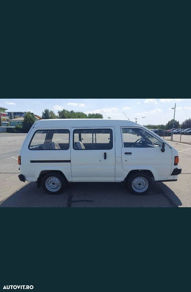 Toyota Lite-Ace - 1