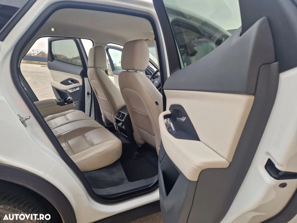 Jaguar E-Pace D150 AWD Base - 15