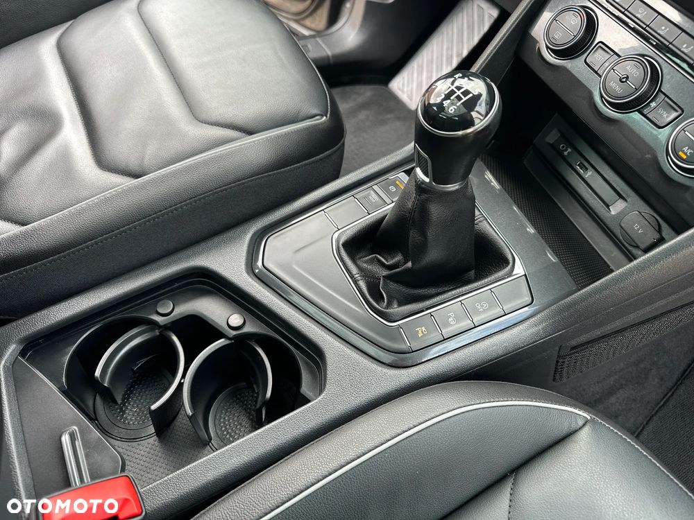 Volkswagen Tiguan - 20