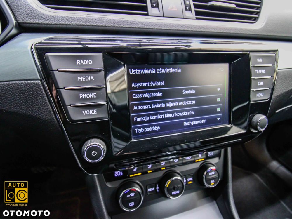 Skoda Superb 2.0 TDI Style DSG - 25