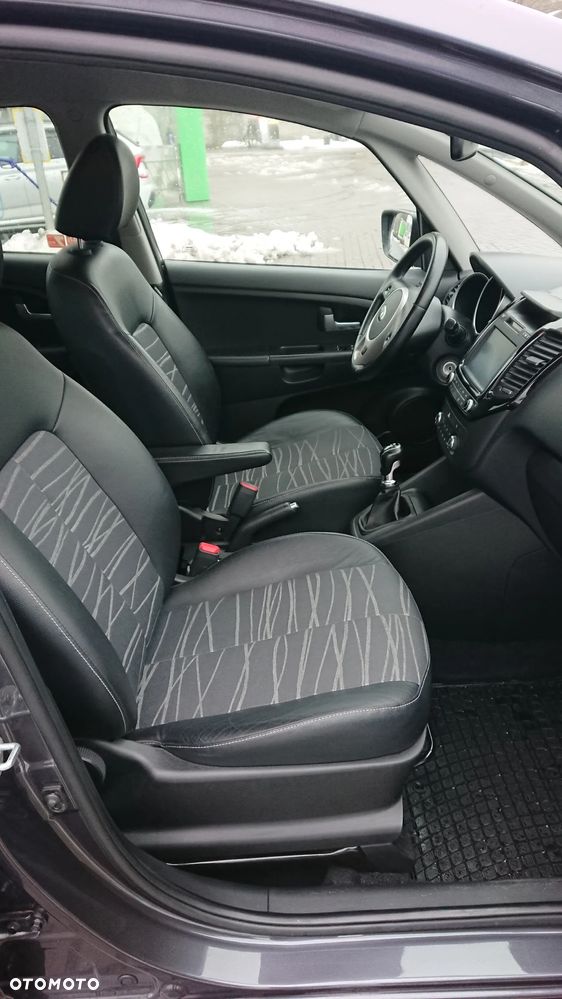 Kia Venga 1.6 Business Line - 14