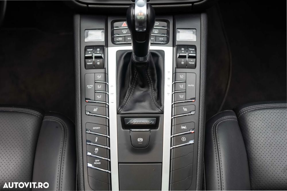 PORSCHE Macan 2020 — imagine 30