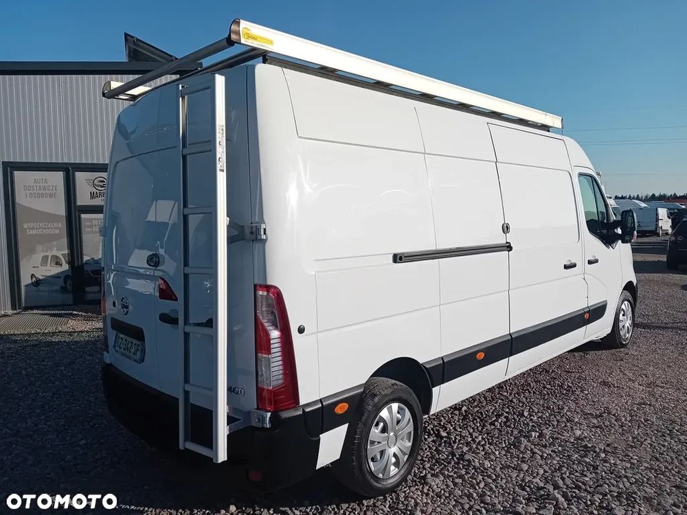 Nissan NV 400 - 4