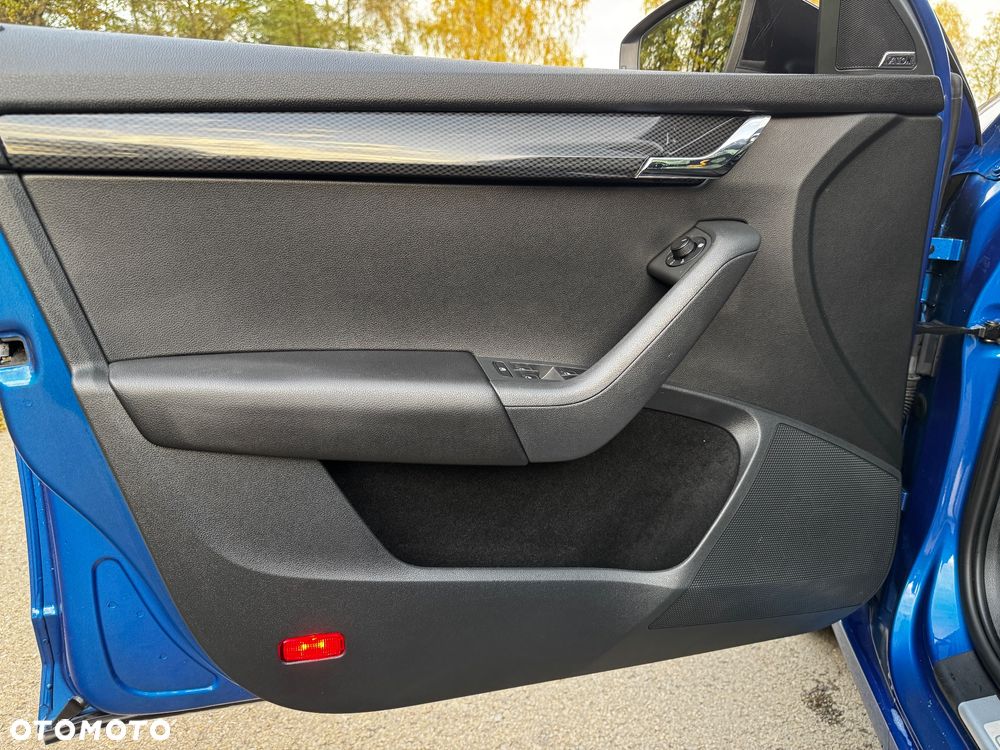 Skoda Octavia 2.0 TDI RS - 28