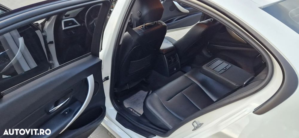 BMW Seria 3 320d DPF Aut. Edition Exclusive - 12
