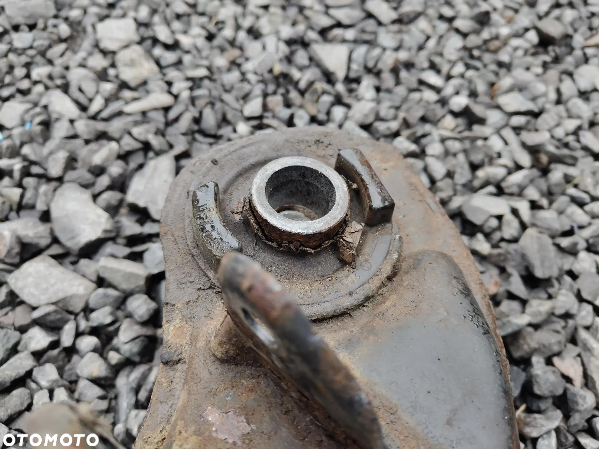 MERCEDES W203 W209 CLK SANKI TYLNE ŁAWA WÓZEK KOŁYSKA BELKA 2033501894 - 10